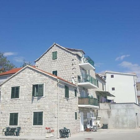 Apartments By The Sea Kastel Kambelovac, Kastela - 17188 Ngoại thất bức ảnh